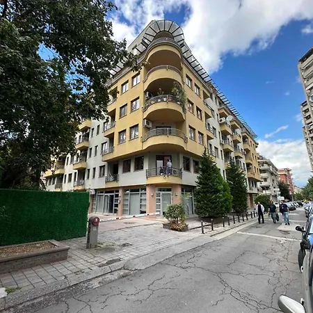 Apartamento First Choice Escópia