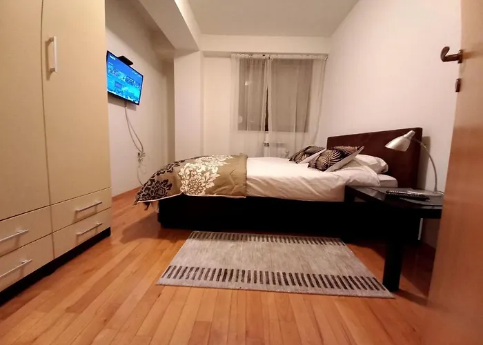 First Choice * Σκόπια